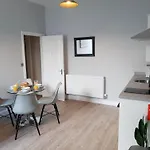Malton Central Apartments *