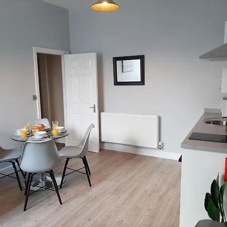 Malton Central Apartments *