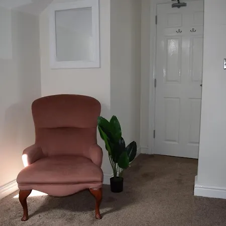 Malton Central Apartments 아파트 *