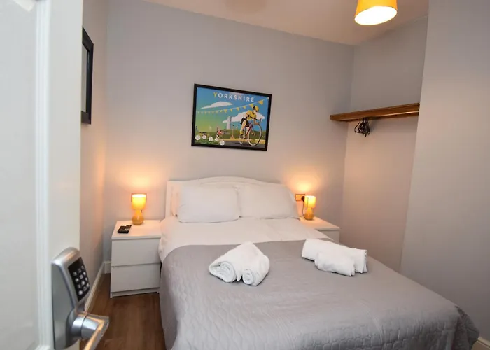 Malton Central Apartments شقة *