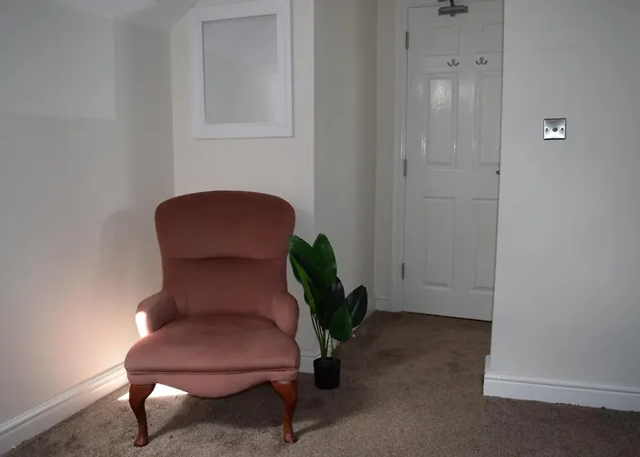 Malton Central Apartments شقة *