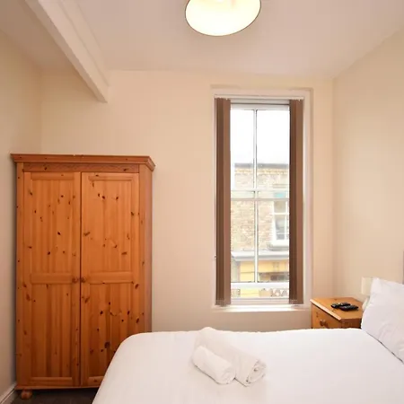 Malton Central Apartments *